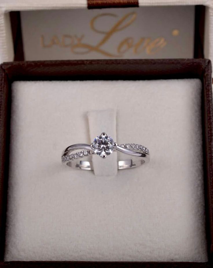 925 Sterling Silver Heart-Cut Moissanite Ring