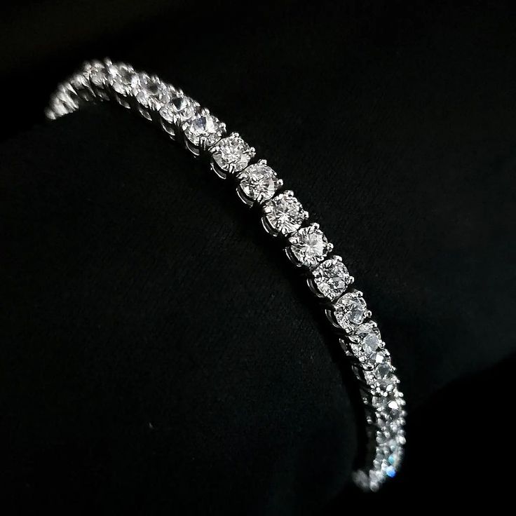 925 Sterling Silver & Diamond Bangle – Elegant 18K Gold Plated