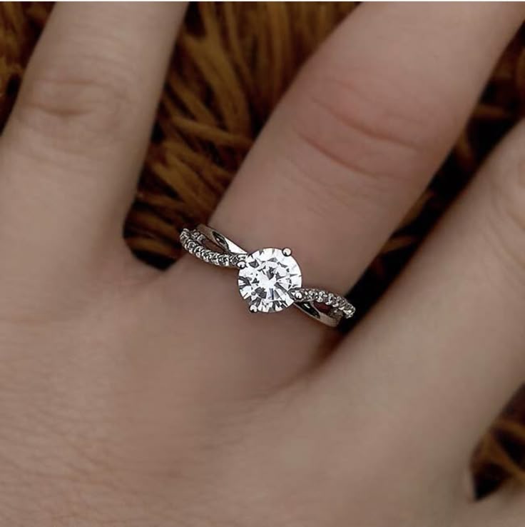 925 Sterling Silver Heart-Cut Moissanite Ring