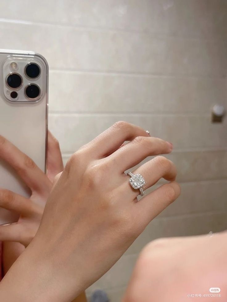 925 Sterling Silver Moissanite Ring | D Color