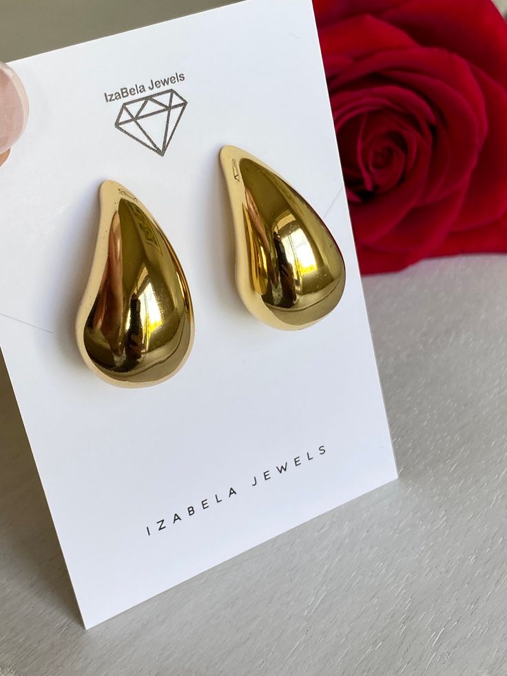 Vibemartini Teardrop-Shaped Hoop Earrings