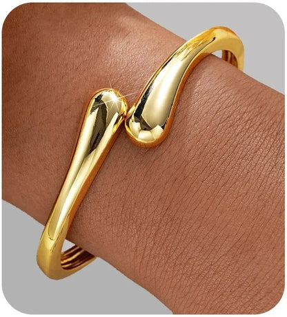 Luxury Twisted Gold Bracelet