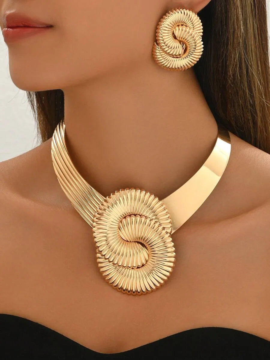 Bold Swirl Necklace & Earrings Set