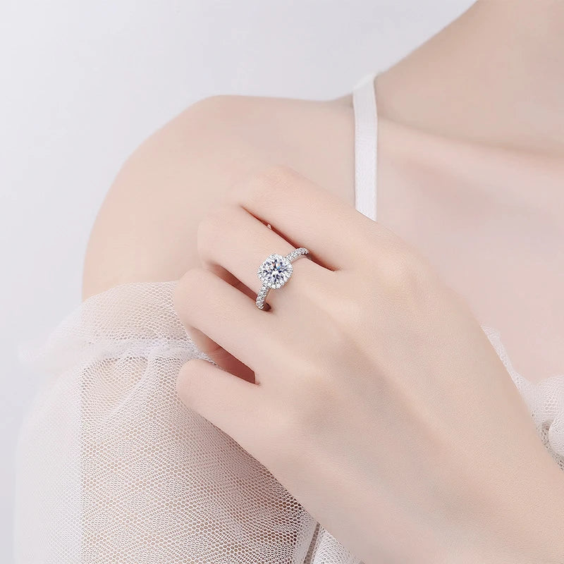 925 Sterling Silver Moissanite Ring | D Color