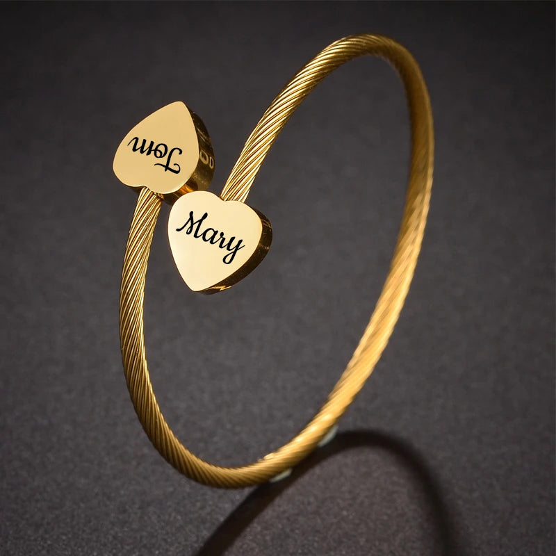 Personalized Heart Nameplate Bracelet