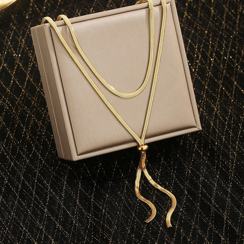 Minimal Snake Chain Choker 🤍