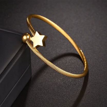 Personalized Heart Nameplate Bracelet