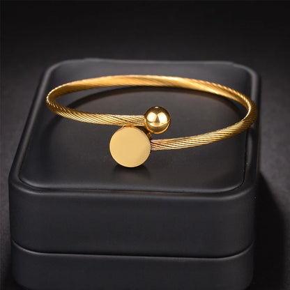 Personalized Heart Nameplate Bracelet