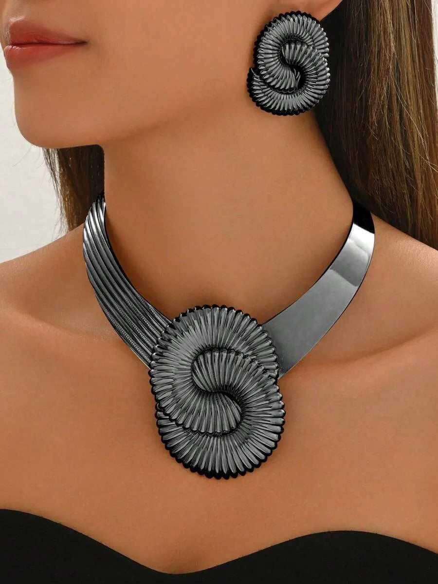 Bold Swirl Necklace & Earrings Set