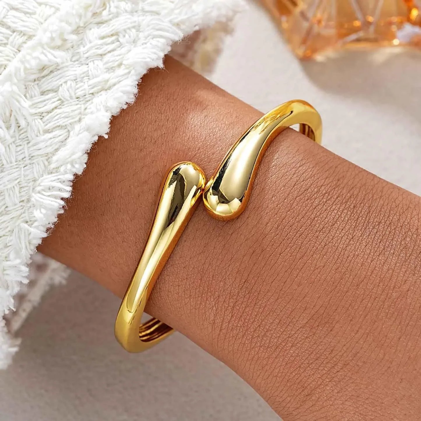 Luxury Twisted Gold Bracelet