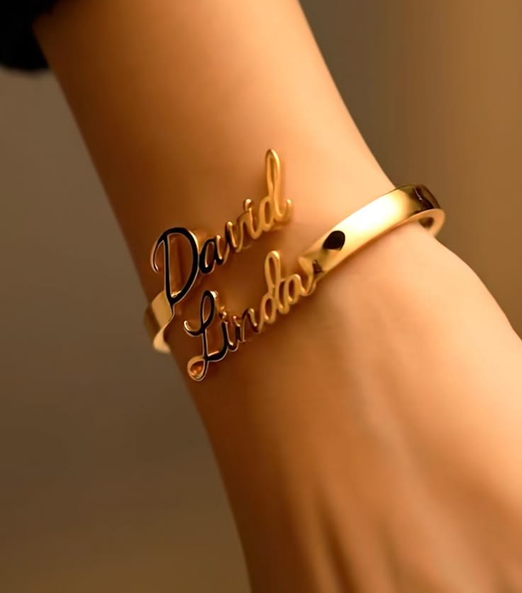 Luxury Personalized Name Bangle – Elegant 18K Gold Plated Bracelet