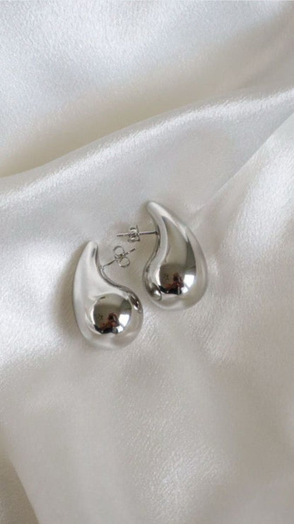 Vibemartini Teardrop-Shaped Hoop Earrings